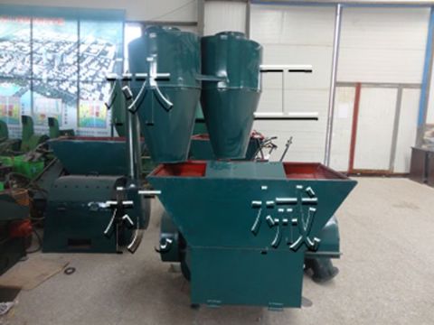 點(diǎn)擊查看詳細(xì)信息<br>標(biāo)題：自動(dòng)進(jìn)料粉碎機(jī) 閱讀次數(shù)：1442