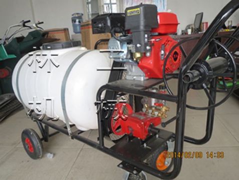 點擊查看詳細信息<br>標題：推車式打藥機 閱讀次數(shù)：2095