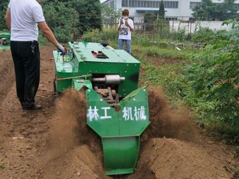 點擊查看詳細信息<br>標題：履帶開溝機　 閱讀次數(shù)：1475